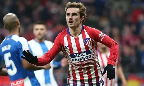 Thay vì vươn tầm siêu sao, Griezmann đang biến mình thành 'trò kệch cỡm'