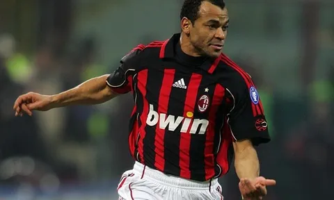 Từ Cafu đến Ancelotti: 13 cầu thủ từng khoác áo Milan và Roma