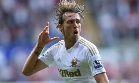 Từ Michu đến 'ác mộng' của Petr Cech: 10 ngôi sao 'một mùa' tại EPL