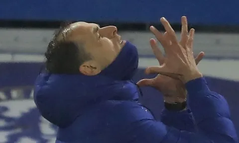 Tuchel hóa Lampard, xà ngang giải cứu Chelsea khỏi nanh vuốt 'Bầy sói'