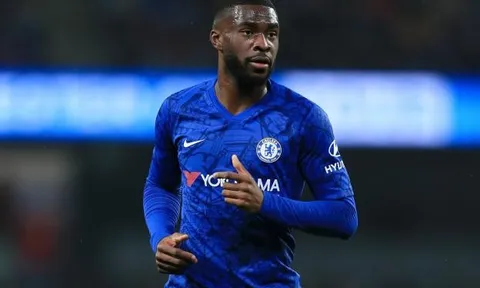 Tuchel ra 'phán quyết' cho tương lai của trung vệ trẻ Chelsea