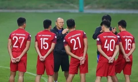 Tuyển Việt Nam hưởng lợi gì nếu V-League 2020 sớm trở lại thi đấu?