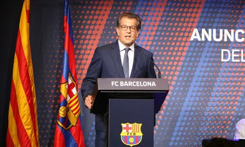 Ứng viên chủ tịch tiết lộ Barca nhận 250 triệu euro đầu tư, sẽ nổ 3 bom tấn