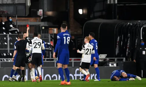 "Trò cưng" của Lampard hóa người hùng, Chelsea thắng nhọc trong thế hơn người