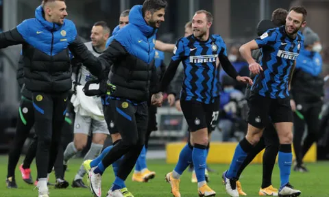 Eriksen lập siêu phẩm, Conte chốt luôn tương lai học trò