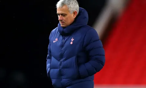 Roy Keane cảnh báo Man City về 'bài tủ' của Jose Mourinho