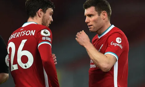 Jamie Carragher chỉ ra điều khiến Liverpool khó vô địch