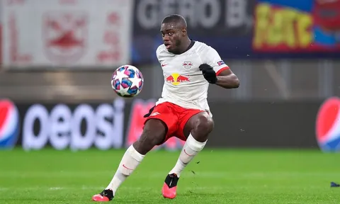 Đối tác hạ giá, đối thủ bỏ cuộc, Arsenal quyết tất tay thâu tóm "đá tảng Bundesliga"