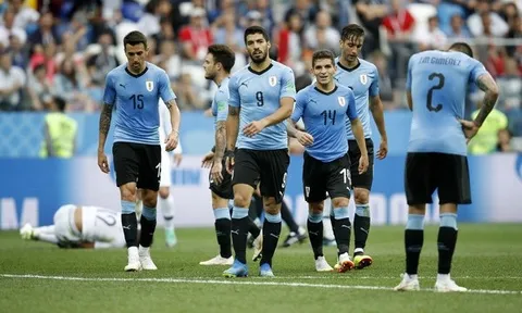 Uruguay bị loại, Arsenal vô tình biết được "tử huyệt"?
