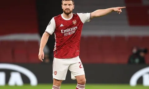 Đồng đội gọi điện rủ rê, sao Arsenal hủy hợp đồng, chuyển sang CLB khác