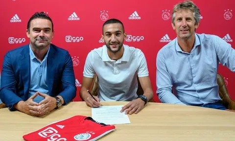 Van der Sar chia tay thân tình trước ngày Ziyech cập bến Chelsea