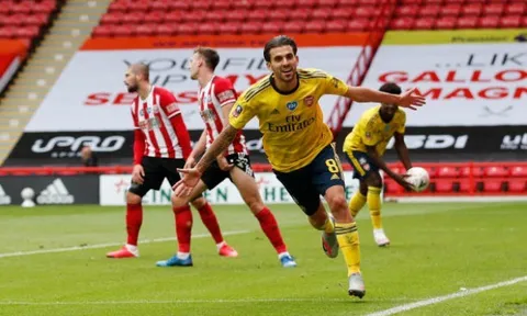 Van Persie: "Cầu thủ Arsenal đó rất thông minh"