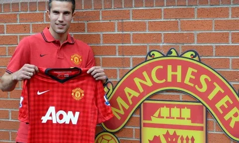 Van Persie 'vén màn bí mật', tiết lộ sự thật 'động trời' về Arsenal