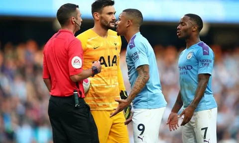 CĐV Liverpool: 'Tuyệt nhất là fan City đã khẳng định Liverpool sẽ gặp rắc rối với VAR'