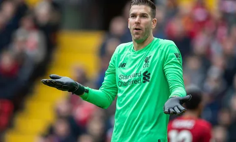 Vì 1 lý do, sao Liverpool không muốn nghe "You will never walk alone" khi Premier League trở lại
