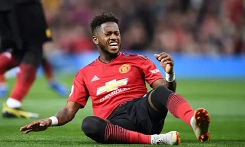 Vì sao Fred không có tên trong danh sách Man Utd du đấu?