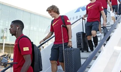 Video Barcelona trở về nhà sau chuyến du đấu
