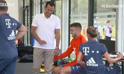 Video Lucas Hernandez nuốt trọn giáo án buổi tập đầu với Bayern