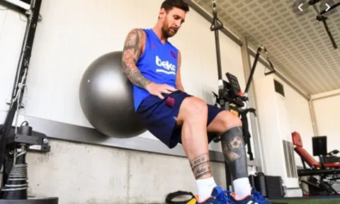 Video Messi tập hồi phục ở Ciutat Esportiva