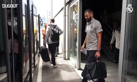 Video Real Madrid lủi thủi trở về thủ đô Tây Ban Nha