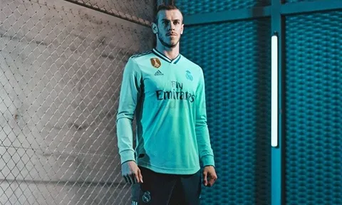 Video Real Madrid ra mắt mẫu áo đấu thứ 3 mùa 2019/20
