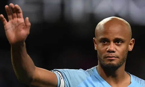 CHÍNH THỨC: Kompany không ra sân trong trận đấu tri ân chính mình