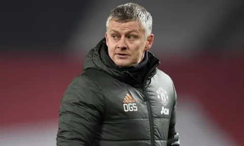 Với 3 "yếu điểm", ngôi vương nước Anh hẹn Man Utd mùa sau