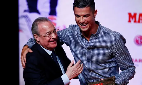 Vừa trở lại Tây Ban Nha, Ronaldo liền "xát muối" vào Barcelona