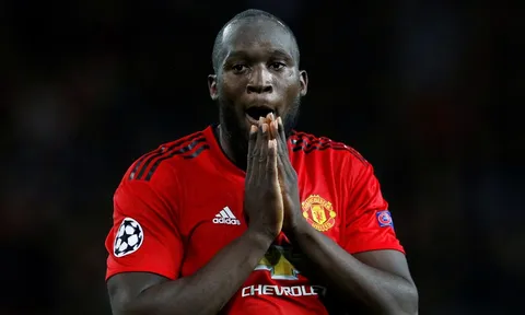 Vừa trở về Carrington, Lukaku liền "hẹn gặp" lãnh đạo Man Utd