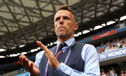 Vùi dập Cameroon, cựu sao Man Utd tiếp tục 'vô đối' cùng tuyển nữ Anh