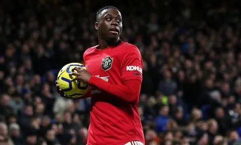 Wan-Bissaka: “Ông ấy giúp tôi tiến bộ hơn”
