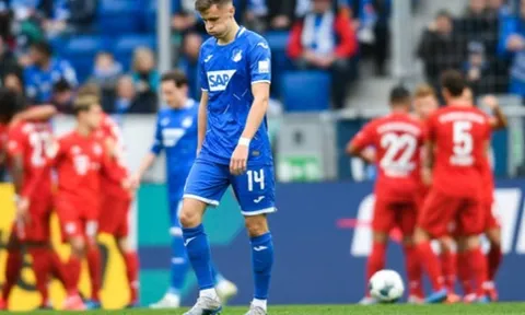 CĐV Bayern "quậy nát" khán đài trong "trận tennis" trước Hoffenheim