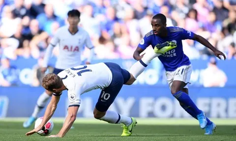CĐV Tottenham: "Pochettino đang bị cái quái gì vậy?"