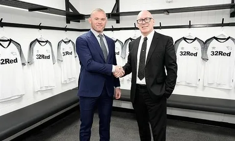 CĐV Man Utd đồng lòng hóng ngày về của "Quỷ đầu đàn"