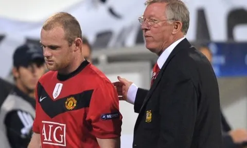 Rooney gõ cửa phòng, chất vấn Sir Alex về 1 tân binh