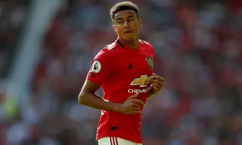 Với 'nhạc trưởng tàng hình', Man Utd không thể vội vàng