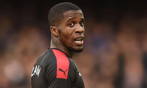 'Wilfried Zaha trình diễn thứ bóng đá tôi chưa từng thấy trong đời'