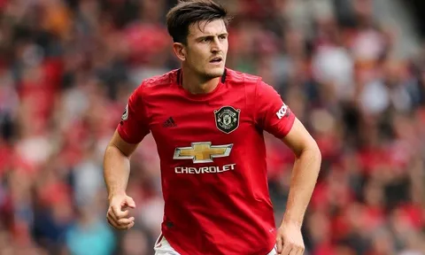 Xác định “đối tác” cho Harry Maguire, M.U đối đầu Barca