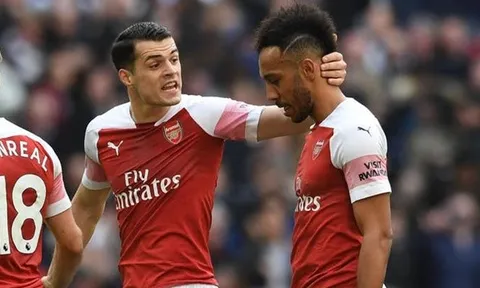 Xhaka trở thành đội trưởng, Aubameyang lập tức phá vỡ im lặng