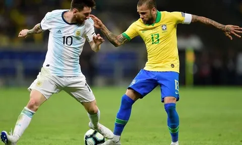 XONG! Alves chốt một câu 'cực gắt' về tương lai', cả châu Âu sôi sục