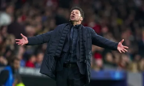 XONG! "Khẩu pháo" Atletico dương tính COVID-19, Simeone lo sốt vó
