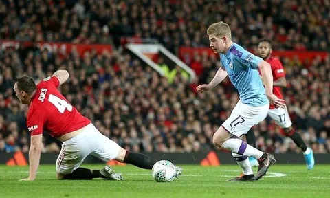 XONG! Man City không De Bruyne; đối thủ thay 7 cái tên ở derby