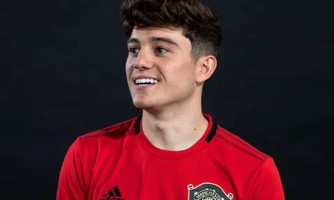 XONG! McTominay tiết lộ thái độ của 'ma cũ' Man Utd với tân binh