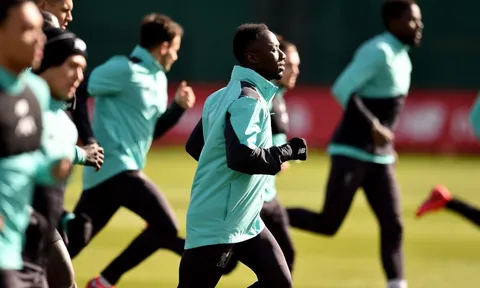 XONG! Một "Kante + Iniesta" trở lại, Liverpool lại gieo rắc sợ hãi