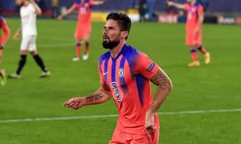 XONG! Pirlo thừa nhận Giroud sẽ hữu ích với Juventus