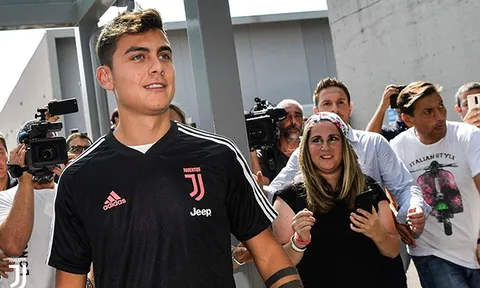 XONG! Sao Juventus xuất hiện, đập tan tin đồn chuyển đến Man Utd