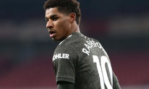 Pha di chuyển đỉnh cao bị Rashford phá nát, Wan-Bissaka lộ rõ vẻ thất vọng