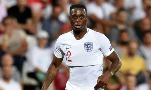 Có Wan-Bissaka, số phận 'kèo phải số 1 của M.U 10 năm tới' ra sao?