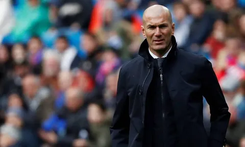 Zidane sẵn sàng gạt bỏ “siêu sao” của chủ tịch Perez