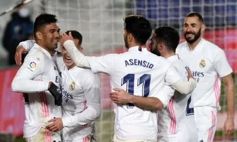 Zidane và 3 nhiệm vụ phải làm để đánh thức "quái thú ngủ quên" của Real